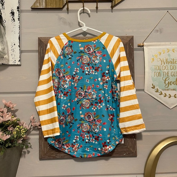 Infant/Toddler/Girls long sleeve shirt - Picture 3 of 4